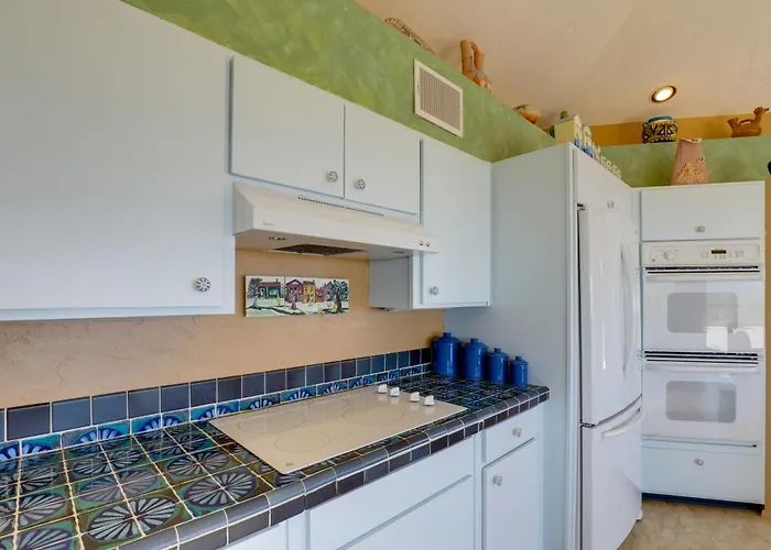 Stunning Views + Pool! Hilltop In Holiday home Tucson
