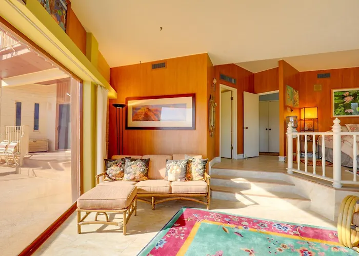 Holiday home Stunning Views + Pool! Hilltop In *